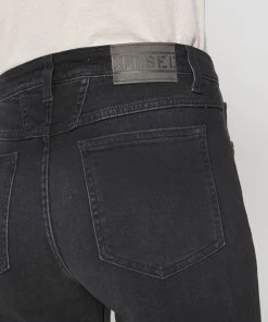 CLOSED BAYLIN Jean Flare Dark Grey Femme 13 CLOSED BAYLIN Jean Flare Dark Grey Femme -Promos CLOSED Magasin a767f8fbbab348cba0865bfdc72ffca1