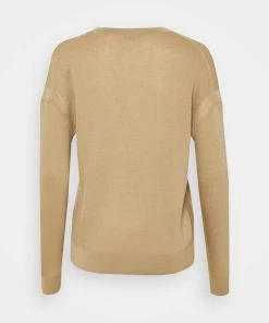 CLOSED Pullover Raffia Femme 17 CLOSED Pullover Raffia Femme -Promos CLOSED Magasin a800c8ef87b44e1fa7c973b9b4013a78