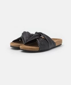 CLOSED Femme KYOMI Mules Black 11 CLOSED Femme KYOMI Mules Black -Promos CLOSED Magasin abaa93615bff4acab0723bc0050533ce