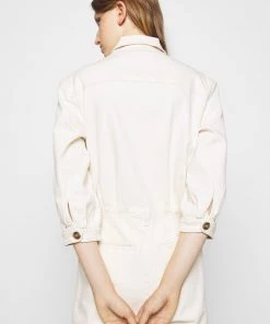 CLOSED Combinaison Ecru Femme 17 CLOSED Combinaison Ecru Femme -Promos CLOSED Magasin acb3ef1e65dc4071ae5853963b37f563