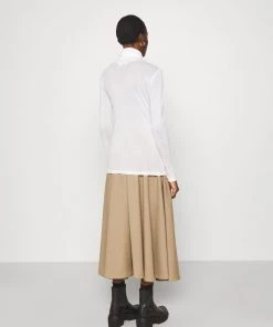 CLOSED Pullover Ivory Femme 10 CLOSED Pullover Ivory Femme -Promos CLOSED Magasin adbdd35b8d2d4185b15ee21619d63eaa