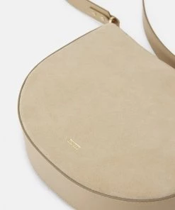 CLOSED HALF ROUND BAG Sac Bandoulière Dried Teak Femme 9 CLOSED HALF ROUND BAG Sac Bandoulière Dried Teak Femme -Promos CLOSED Magasin adc1e18bcb864e179c874f3e2622b8d1