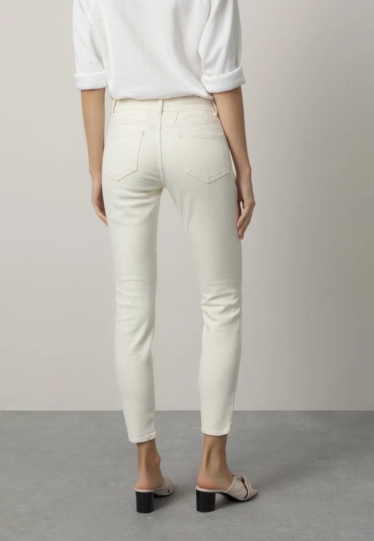 CLOSED Femme Pantalon Classique Creme 4 CLOSED Femme Pantalon Classique Creme â Image 2