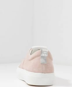 CLOSED Femme CHILLI Baskets Basses Rose 14 CLOSED Femme CHILLI Baskets Basses Rose -Promos CLOSED Magasin b4fb44838e8a4615a5be4ef3cf826eb7