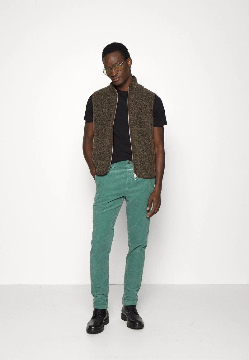 CLOSED ATELIER Pantalon Classique Dark Teal Homme 4 CLOSED ATELIER Pantalon Classique Dark Teal Homme – Image 2