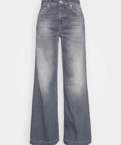 CLOSED GLOW UP Jean Flare Mid Grey Femme 12 CLOSED GLOW UP Jean Flare Mid Grey Femme -Promos CLOSED Magasin b69dc0459503422faee9cf313a641173