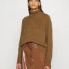CLOSED WOMEN Pullover Tawny Brown Femme 2 CLOSED WOMEN Pullover Tawny Brown Femme -Promos CLOSED Magasin b6b25fdc81634e4db62a363ea4b8652a
