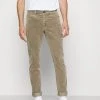 CLOSED UNITY SLIM Pantalon Classique Muddy Beige Homme 2 CLOSED UNITY SLIM Pantalon Classique Muddy Beige Homme -Promos CLOSED Magasin b736d53387f04bca9198bcf3270c62b8