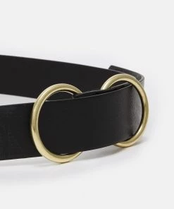 CLOSED BELT Ceinture Black Femme -Promos CLOSED Magasin b8502a82e4584021a274b413d777e916