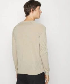 CLOSED RAGLAN CREW NECK JUMPER Pullover Foreshore Homme 10 CLOSED RAGLAN CREW NECK JUMPER Pullover Foreshore Homme -Promos CLOSED Magasin b8b7c670aca847358308ee57b748324d