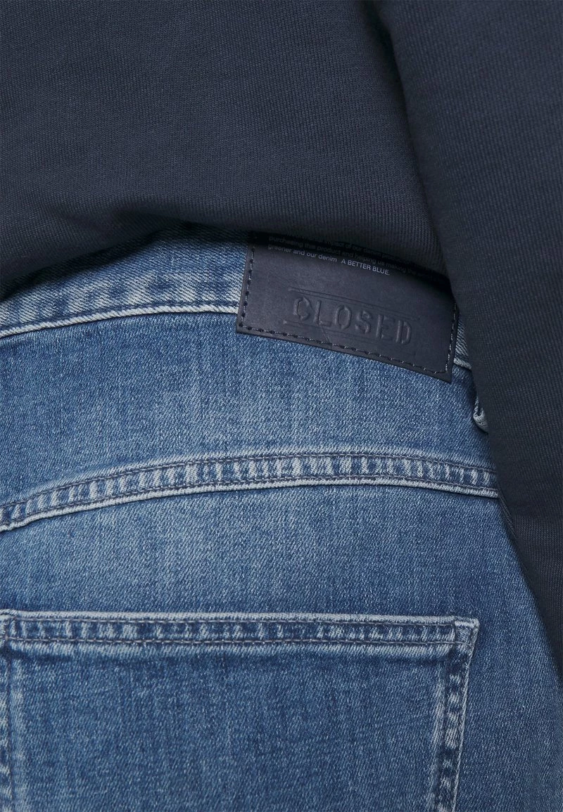 CLOSED COOPER TAPERED Jeans Fuselé Mid Blue Homme 7 CLOSED COOPER TAPERED Jeans Fuselé Mid Blue Homme – Image 5