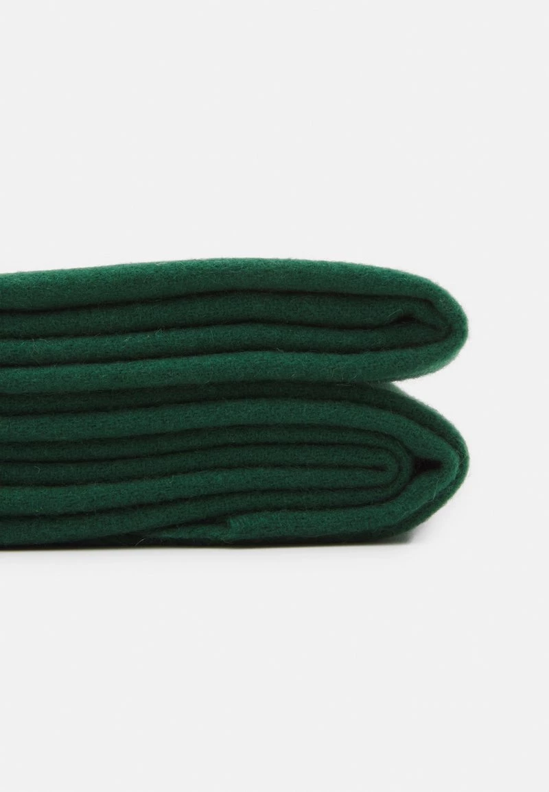 CLOSED UNISEX Foulard Fir Green 6 CLOSED UNISEX Foulard Fir Green â Image 4