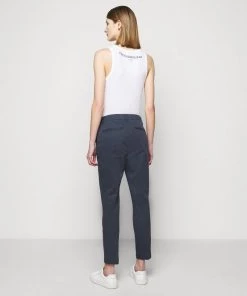 CLOSED Femme JACK Chino Dark Night 12 CLOSED Femme JACK Chino Dark Night -Promos CLOSED Magasin bf93e1c463fd47a089911f9269012549