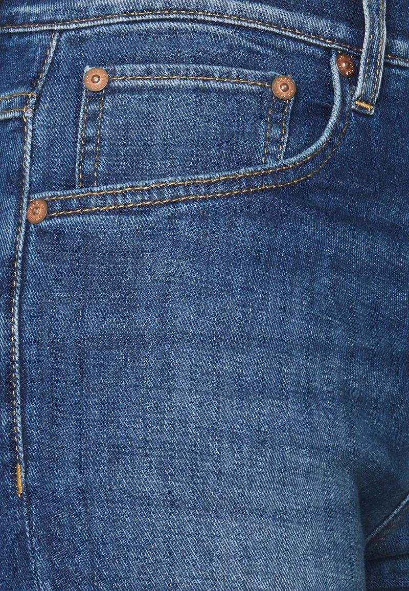 CLOSED BAYLIN Jean Flare Dark Blue Femme 5 CLOSED BAYLIN Jean Flare Dark Blue Femme – Image 3