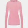 CLOSED Pullover Candy Pink Femme 2 CLOSED Pullover Candy Pink Femme -Promos CLOSED Magasin c11b56e1a6f44acbad060ee5e6cc7c87