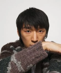 CLOSED CARDIGAN Gilet Sacramento Green Homme 13 CLOSED CARDIGAN Gilet Sacramento Green Homme -Promos CLOSED Magasin c1667e0a134f4a7faf4ea3dbf3ab704c