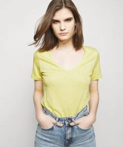 CLOSED WOMENS DELETION LIST T Shirt Basique Strong Mustard Femme 14 CLOSED WOMENS DELETION LIST T Shirt Basique Strong Mustard Femme -Promos CLOSED Magasin c17d32b5670542c4bbcf07fc248fa7d8