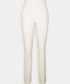 CLOSED Femme KYLA Pantalon Classique Vanilla Sherbet 14 CLOSED Femme KYLA Pantalon Classique Vanilla Sherbet -Promos CLOSED Magasin c3971666c74241dc83f756b6d5abbf9e
