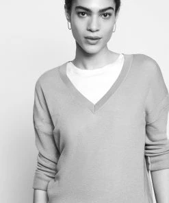 CLOSED Pullover Raffia Femme 14 CLOSED Pullover Raffia Femme -Promos CLOSED Magasin c3b4b024a60e416a9dea92421da40bf7