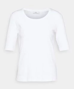 CLOSED Femme T Shirt Basique White 14 CLOSED Femme T Shirt Basique White -Promos CLOSED Magasin c5ace843506a46819f59c67c18511334