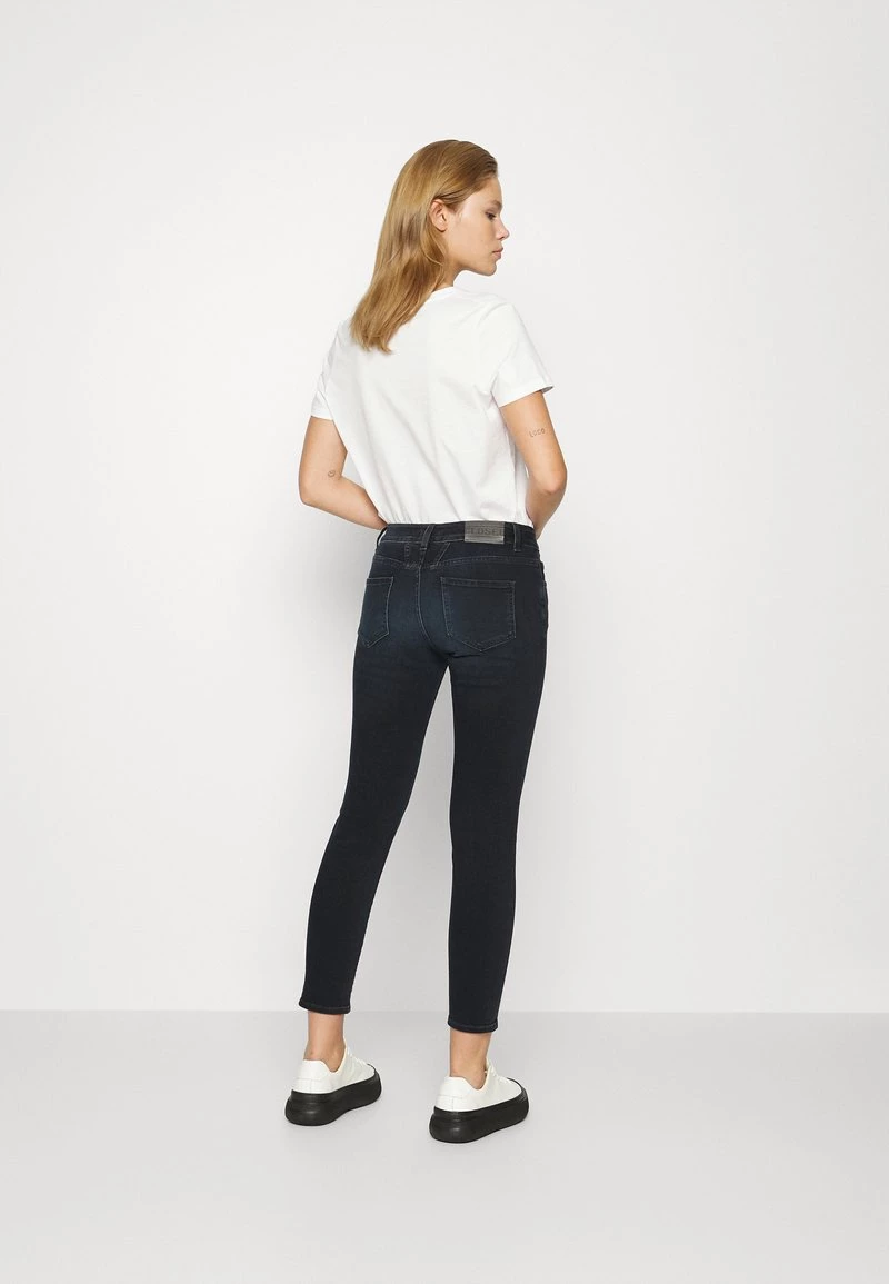 CLOSED Femme BAKER Jean Slim Blue/black 5 CLOSED Femme BAKER Jean Slim Blue/black – Image 3