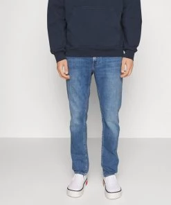 CLOSED COOPER TAPERED Jeans Fuselé Mid Blue Homme