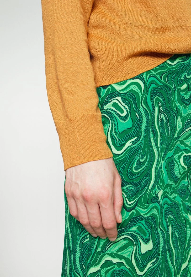 CLOSED Femme CREW LONG SLEEVE Pullover Gold Earth 8 CLOSED Femme CREW LONG SLEEVE Pullover Gold Earth – Image 6