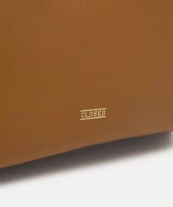 CLOSED Femme NELIA Sac Bandoulière Mustard 9 CLOSED Femme NELIA Sac Bandoulière Mustard -Promos CLOSED Magasin cfb9d978c35a4410b9caee46f03c2371