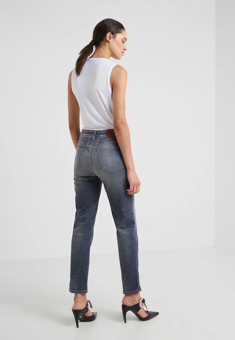 CLOSED Femme PEDAL PUSHER Jean Boyfriend Mid Grey 5 CLOSED Femme PEDAL PUSHER Jean Boyfriend Mid Grey – Image 3