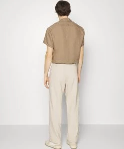 CLOSED LIVINGTON WIDE Pantalon Classique Grain Beige Homme 9 CLOSED LIVINGTON WIDE Pantalon Classique Grain Beige Homme -Promos CLOSED Magasin d1eb0b76484840df96aa76fe6458ac3d