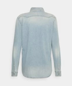 CLOSED WESTERN Chemise Light Blue Homme 6 CLOSED WESTERN Chemise Light Blue Homme -Promos CLOSED Magasin d37c6135958e4fef86e6ab86b30f1397