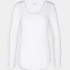 CLOSED Femme WOMEN T Shirt à Manches Longues Ivory