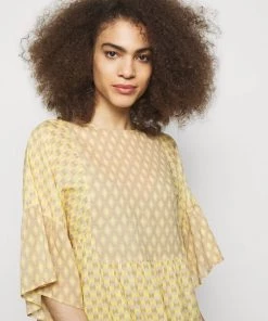 CLOSED Femme TENNIE Robe De Jour Strong Mustard 15 CLOSED Femme TENNIE Robe De Jour Strong Mustard -Promos CLOSED Magasin d529f3b6a4b048cda789b682a9d38063