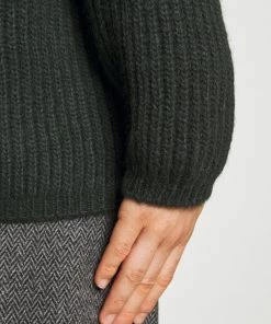 CLOSED WOMENS Pullover Sacramento Green Femme 17 CLOSED WOMENS Pullover Sacramento Green Femme -Promos CLOSED Magasin d70176b58af044ffa7a1d1824b13b207