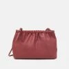 CLOSED Femme CLUTCH Sac Bandoulière Rose -Promos CLOSED Magasin d72b2997ece140d1a8232cc586180139