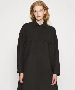 CLOSED AMBER Robe Chemise After Dark Femme