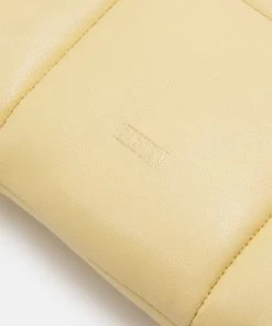 CLOSED MEL CROSSBODY Sac Bandoulière Grain Femme 11 CLOSED MEL CROSSBODY Sac Bandoulière Grain Femme -Promos CLOSED Magasin d9e00f3eef7c4f3eb5d4b6c19a9bba33