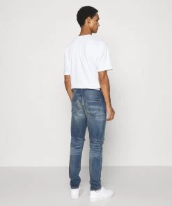 CLOSED COOPER Jeans Fuselé Dark Blue Homme 10 CLOSED COOPER Jeans Fuselé Dark Blue Homme -Promos CLOSED Magasin d9f86cd832cf40d2bf1ca02fb21455c5