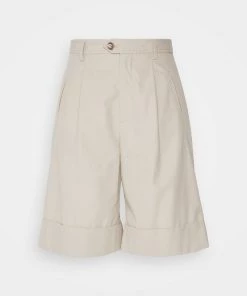 CLOSED SHORTS WITH TURN UP Short Grain Beige Femme -Promos CLOSED Magasin da406510a55a4037b4b998af91c172e3