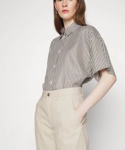 CLOSED DOLA Pantalon Classique Grain Beige Femme 13 CLOSED DOLA Pantalon Classique Grain Beige Femme -Promos CLOSED Magasin da4c66410db34348b68561bc6845de04