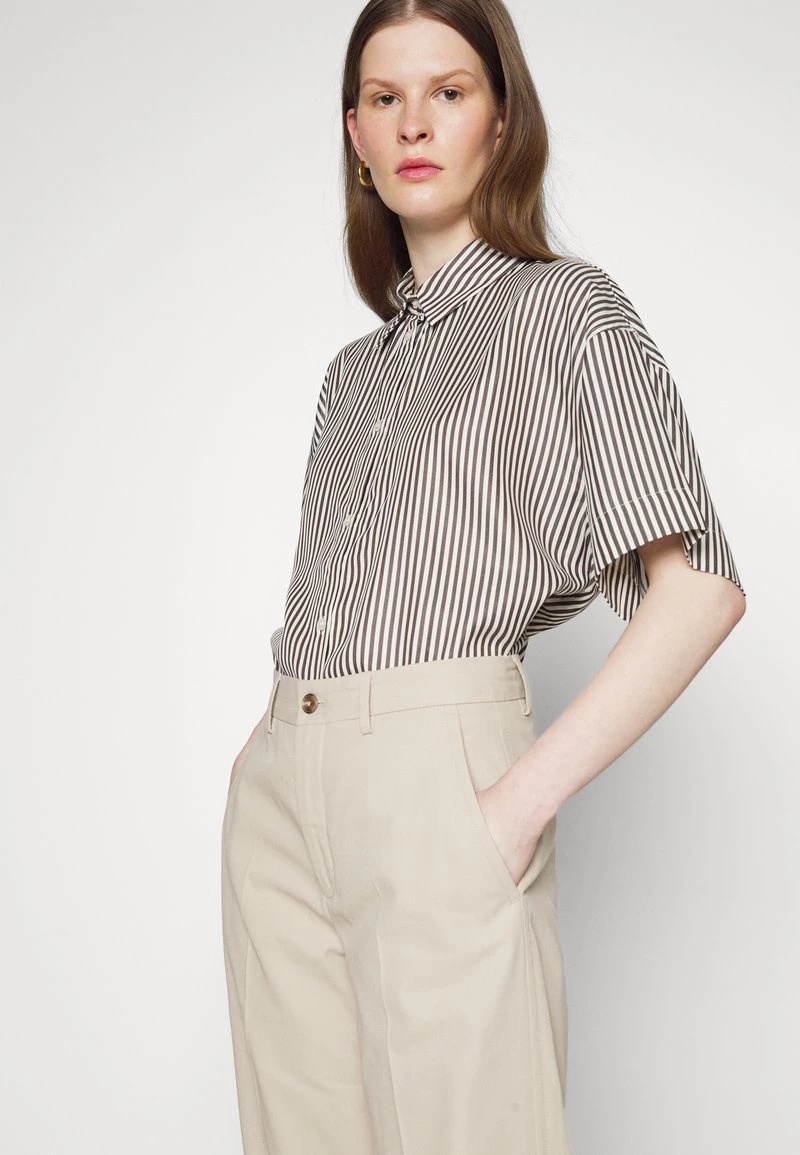 CLOSED DOLA Pantalon Classique Grain Beige Femme 6 CLOSED DOLA Pantalon Classique Grain Beige Femme – Image 4