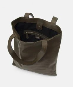CLOSED BINKA TOTE Cabas Olive Nights Femme 8 CLOSED BINKA TOTE Cabas Olive Nights Femme -Promos CLOSED Magasin dc83e50518aa460eb030664c767a7aa6