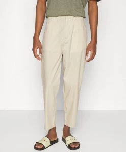 CLOSED DOVER TAPERED Chino Grain Beige Homme
