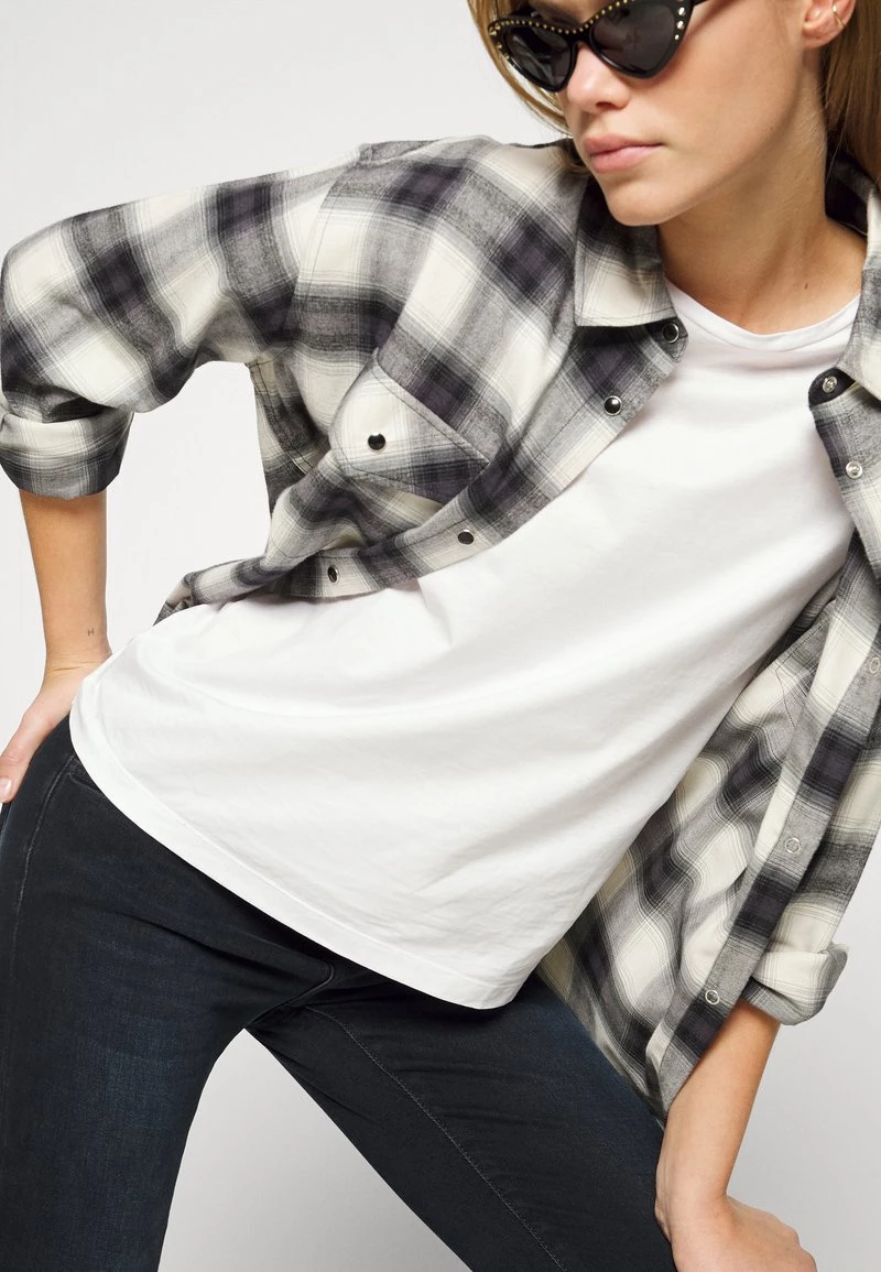 CLOSED Femme BAKER Jean Slim Blue/black 6 CLOSED Femme BAKER Jean Slim Blue/black – Image 4