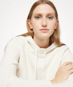 CLOSED Femme Pullover Ivory 11 CLOSED Femme Pullover Ivory -Promos CLOSED Magasin dfba30be27e94a258b60e23a16ad1a78