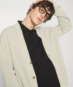 CLOSED CARDIGAN Gilet Grain Beige Homme 12 CLOSED CARDIGAN Gilet Grain Beige Homme -Promos CLOSED Magasin e028adbc60334b43b27bcd5124c31457