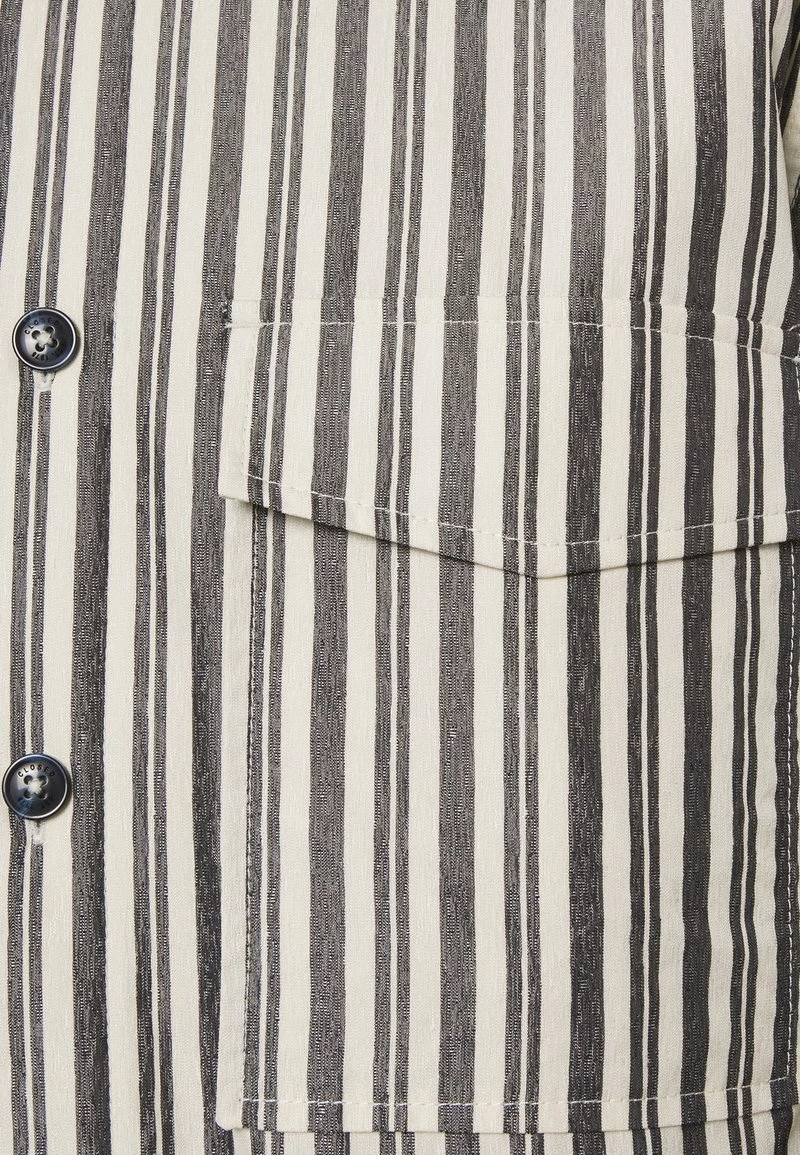 CLOSED Homme RELAXED BUTTON DOWN Chemise Dark Night 5 CLOSED Homme RELAXED BUTTON DOWN Chemise Dark Night – Image 3