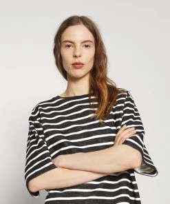 CLOSED STRIPED DOUBLEFACE DRESS Robe En Jersey Ivory Femme 11 CLOSED STRIPED DOUBLEFACE DRESS Robe En Jersey Ivory Femme -Promos CLOSED Magasin e81762e136e84b4eac3e4440ab4825ab