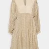 CLOSED LIARA Robe De Jour Almond Cream Femme 1 CLOSED LIARA Robe De Jour Almond Cream Femme -Promos CLOSED Magasin ea0dd3d87a3e489aaf10da9004af0e58