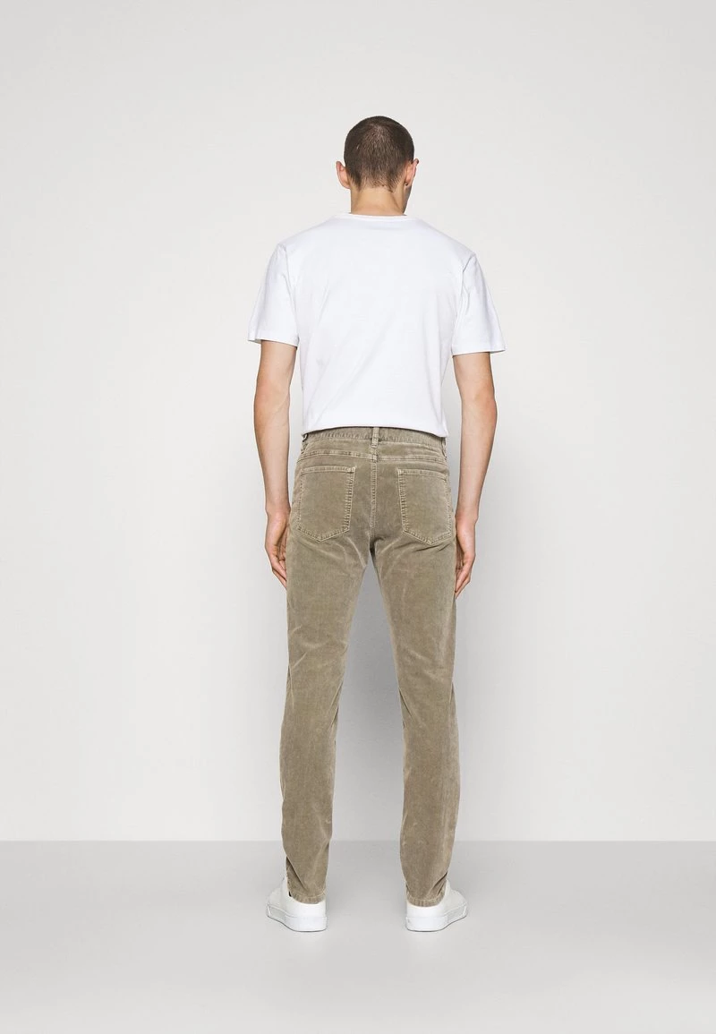 CLOSED UNITY SLIM Pantalon Classique Muddy Beige Homme 5 CLOSED UNITY SLIM Pantalon Classique Muddy Beige Homme – Image 3